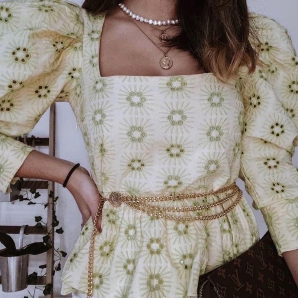 ZARA Puff Sleeve Embroidered Top 💚 - Picture 9 of 10